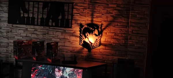 Lámpara Levi Ackerman Shingeki no Kyojin
