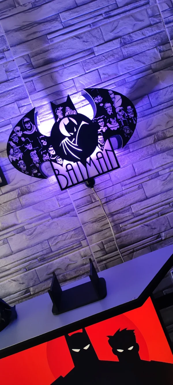 IMG_20260315_123557 Lámpara Batman Personajes Serie Animada