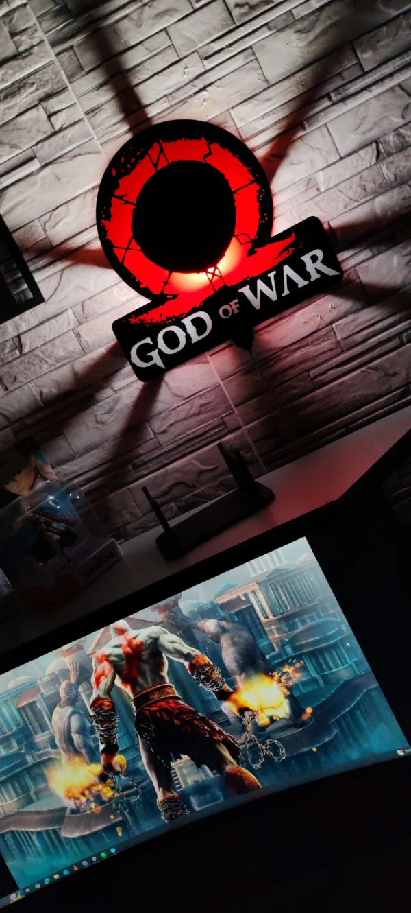 IMG_20250810_150656 Lámpara God of War Símbolo Omega