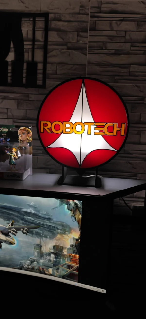 IMG_20260609_192814 Lámpara Robotech